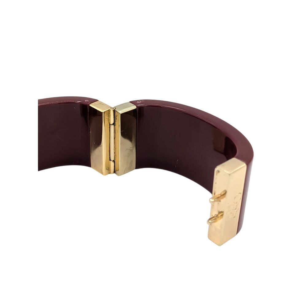 Caroline Hill Deep Berry Gold Tone Hinged Chunky Oval Lucite Bangle Bracelet - Picture 9 of 12